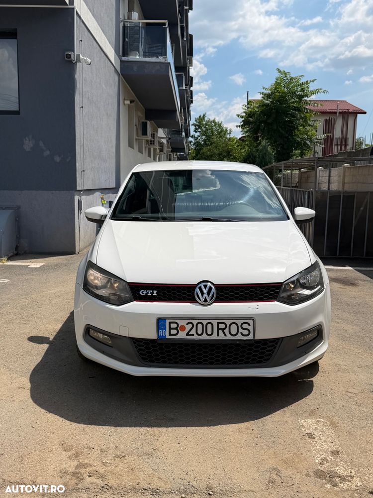 Volkswagen Polo 1.4 DSG GTI - 1