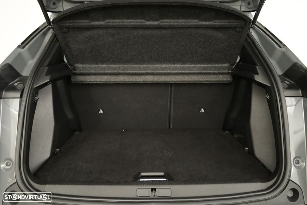 Peugeot 2008 1.2 PureTech Allure - 23