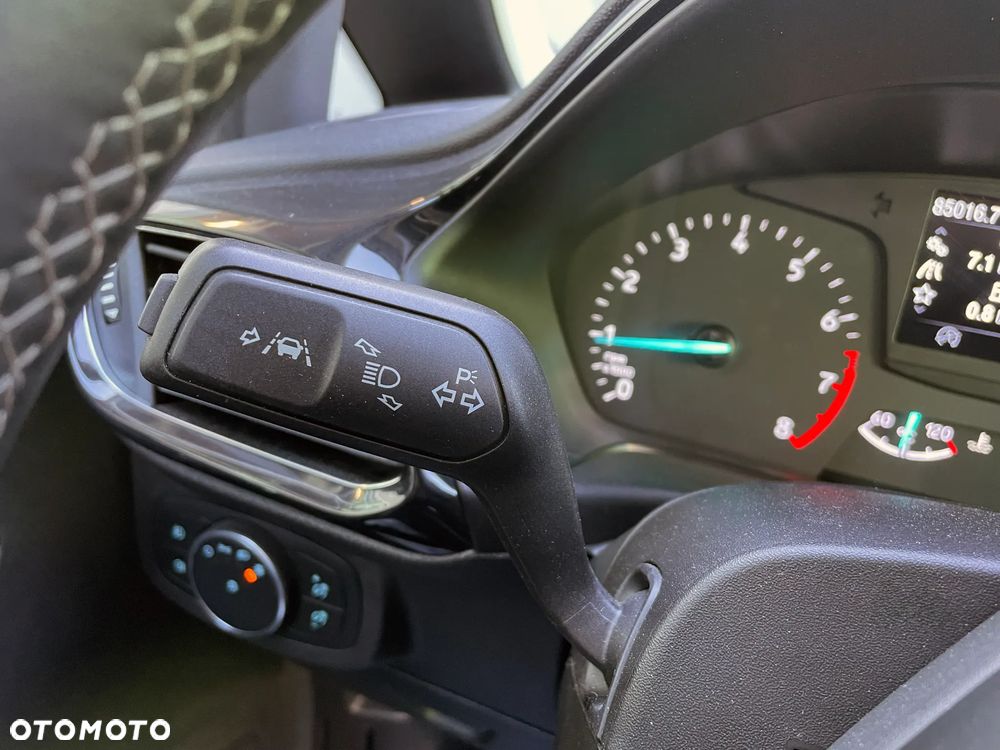 Ford Fiesta 1.0 EcoBoost Titanium - 17