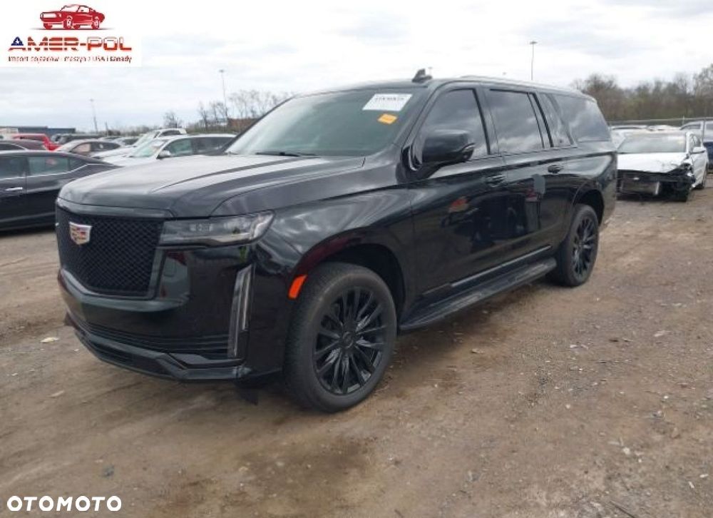 Cadillac Escalade - 1