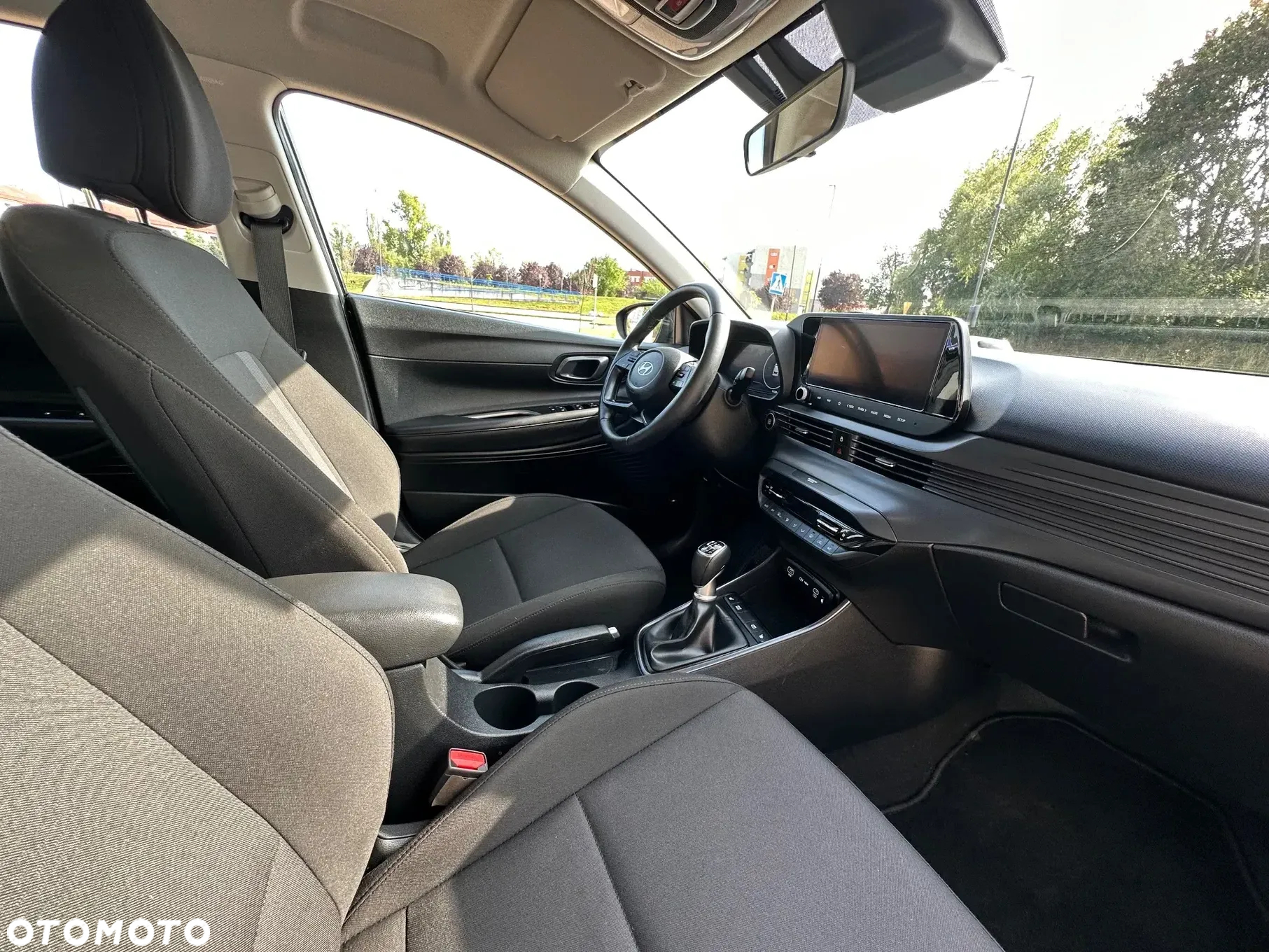 Hyundai i20 - 24