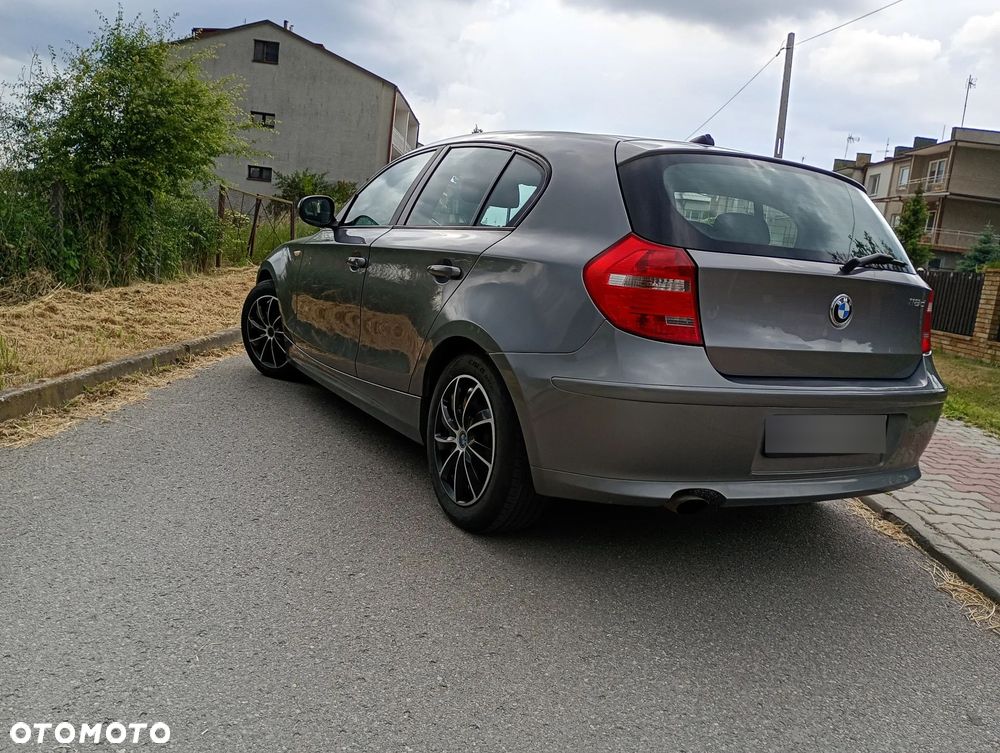 BMW Seria 1 118d DPF Edition Lifestyle - 28