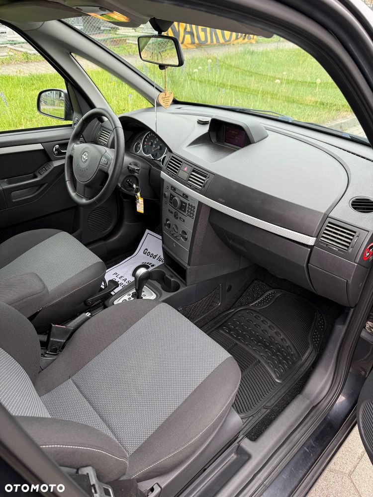 Opel Meriva 1.8 16V Cosmo Easytronic - 9