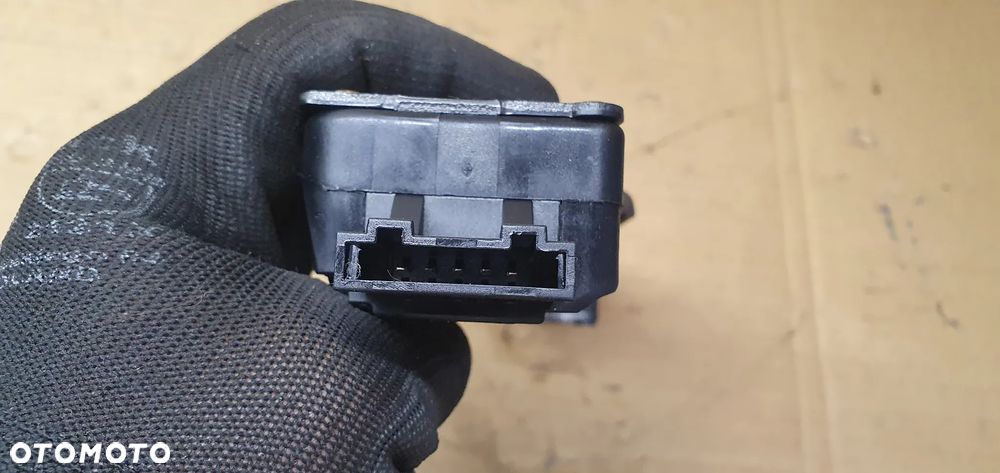 Zamek klapy bagażnika dociąg Audi A4 B8 Kombi - 6