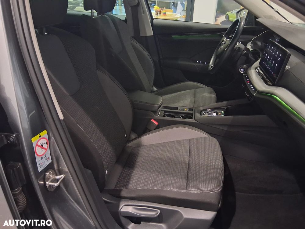 Skoda Octavia 2.0 TDI DSG Ambition - 35