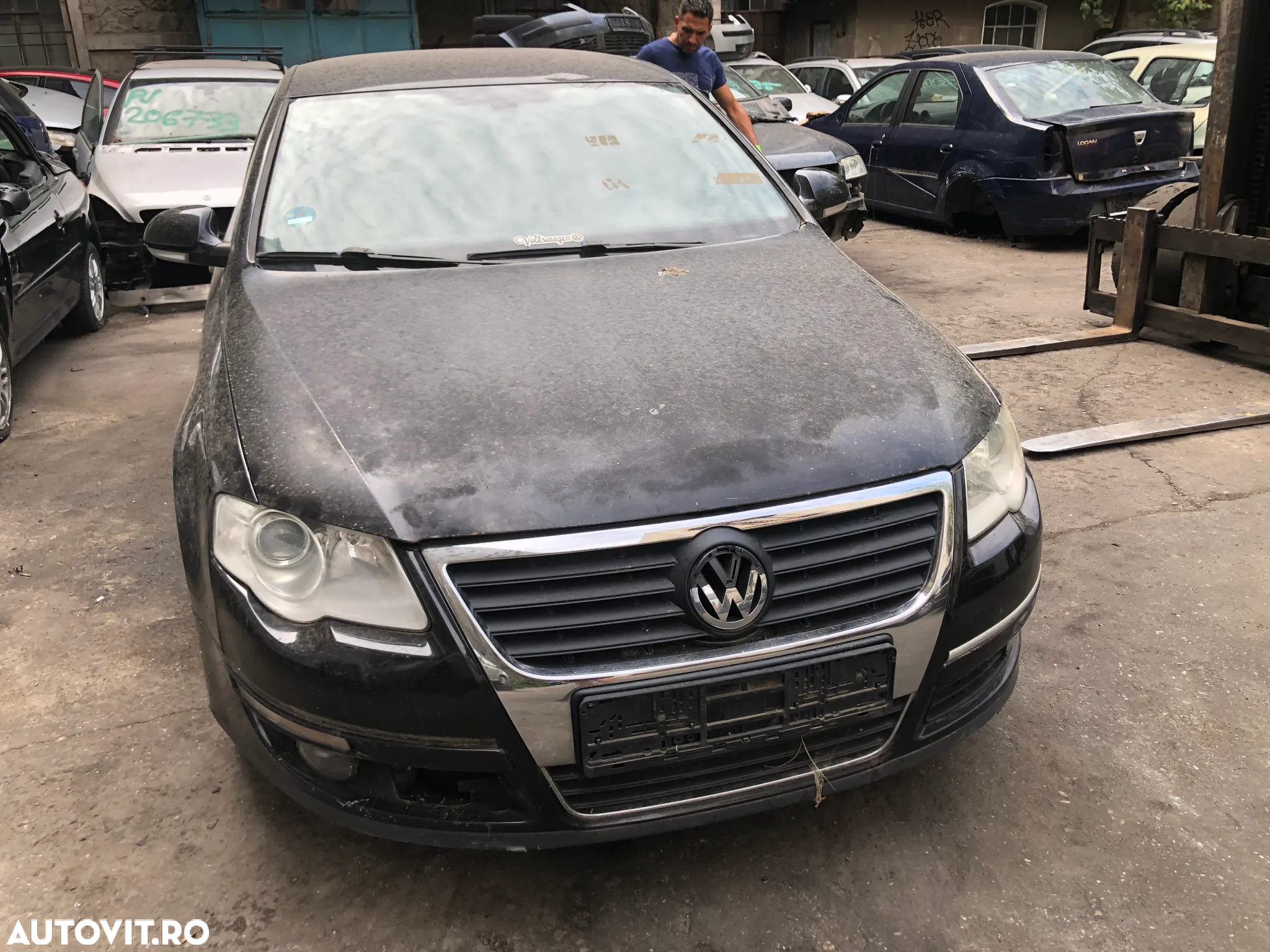 Dezmembrez Volkswagen Passat B6 berlina negru 2.0 tdi BKP - 9