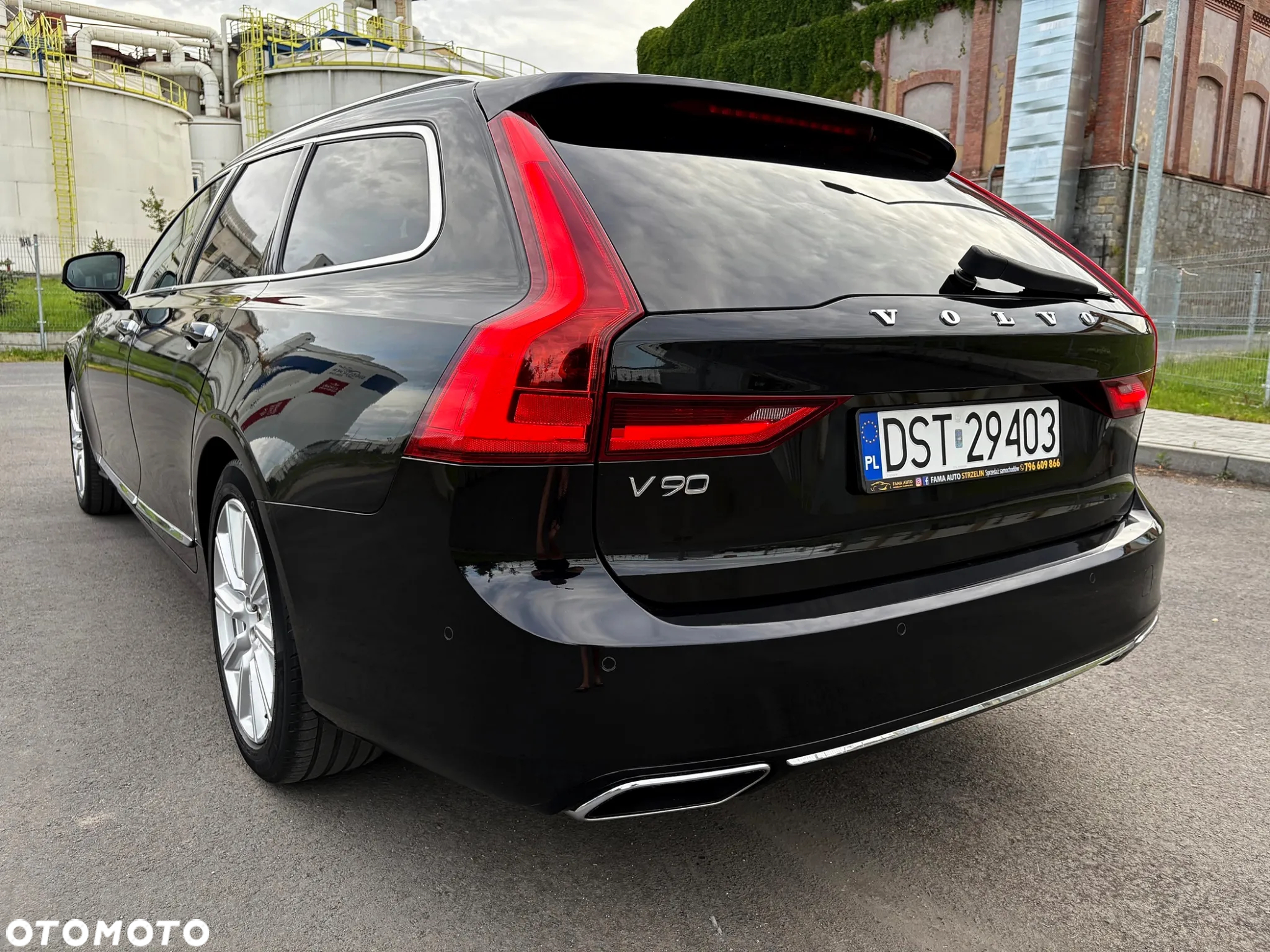 Volvo V90 D4 Inscription - 12