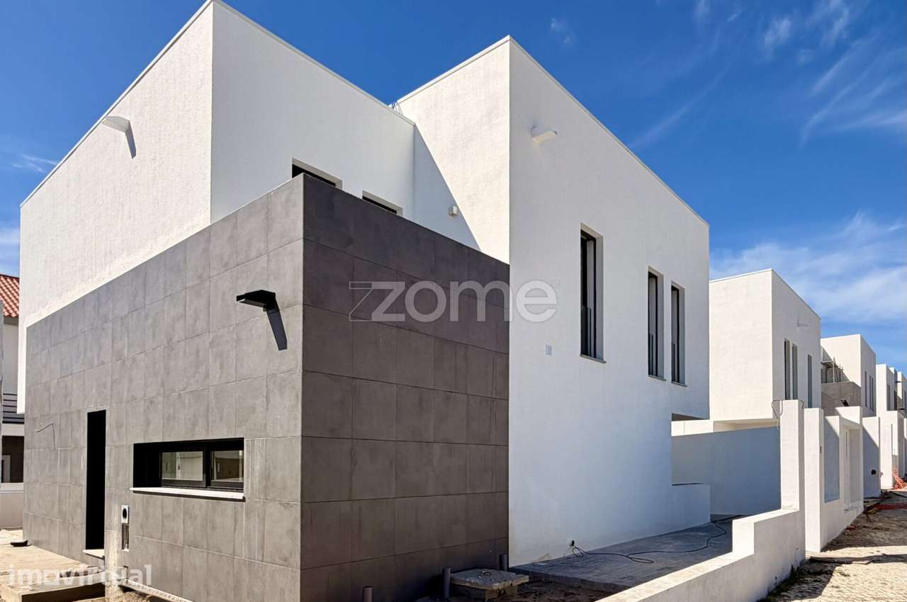 Moradia T4 em fase final de Construção em Trajouce - Cascais - Grande imagem: 3/29