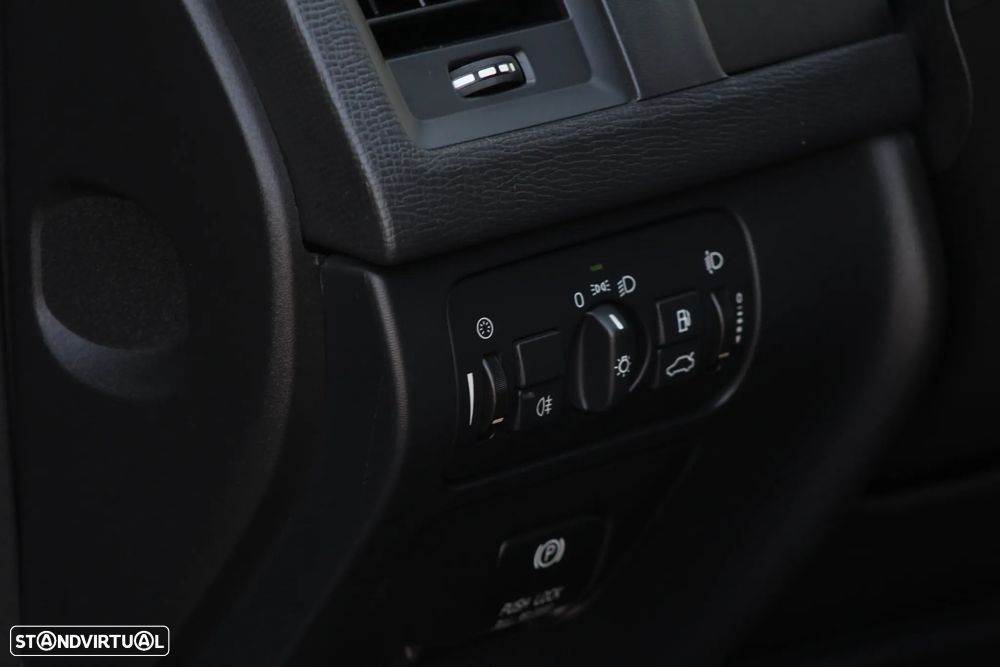 Volvo XC 60 2.0 D4 R-Design 139g Start/Stop - 30