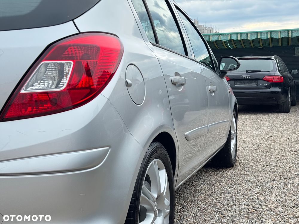 Opel Corsa 1.2 16V Comfort - 15