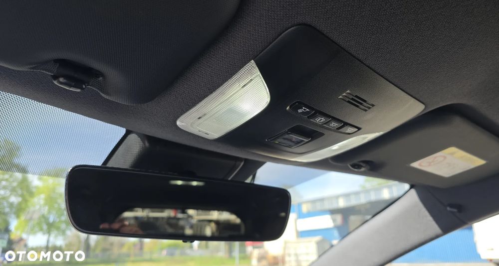 Toyota Corolla 2.0 Hybrid Comfort - 13