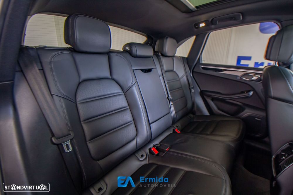 Porsche Macan S All Weather - 24