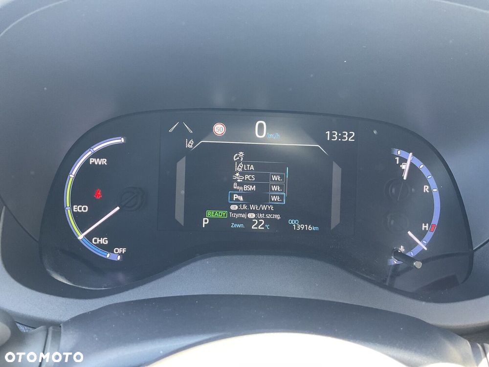 Toyota Yaris Cross - 17