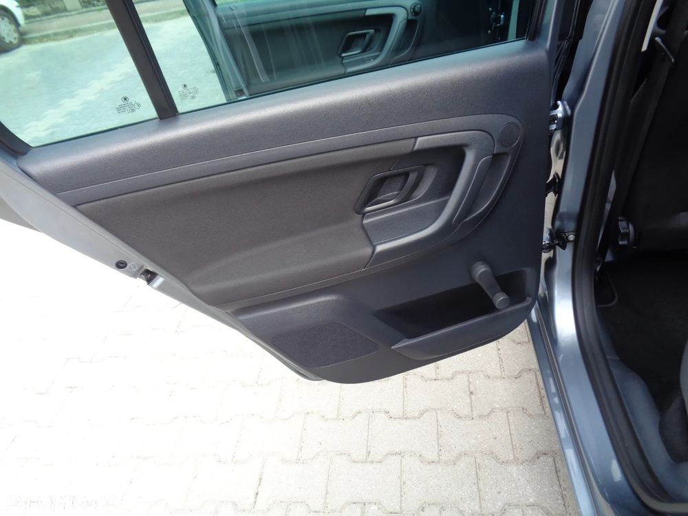 Skoda Fabia 1.2 HTP Ambition Green tec - 35