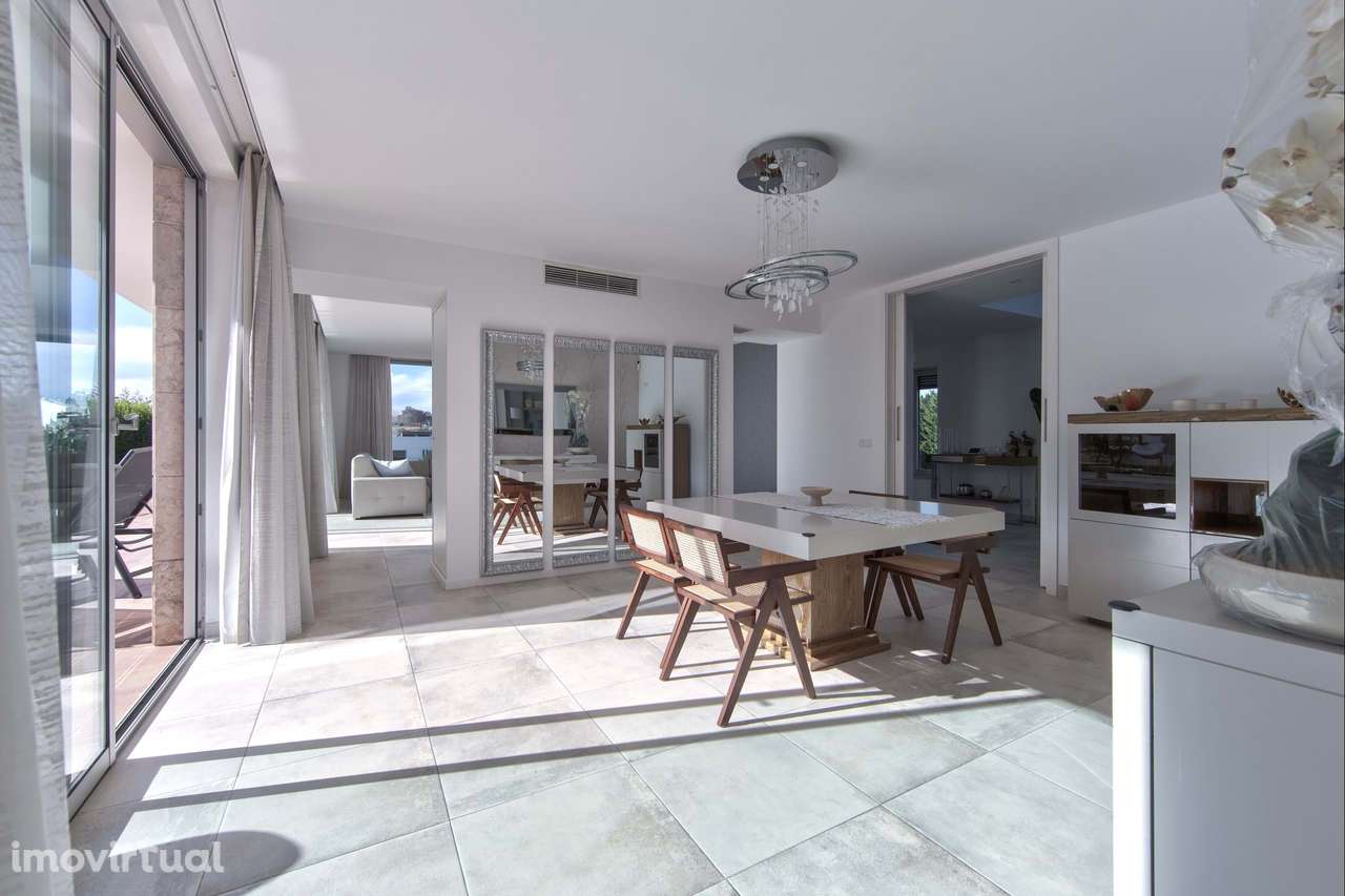 Moradia T5 para arrendamento - Belas Clube de Campo - Excelente oportu - Grande imagem: 5/34