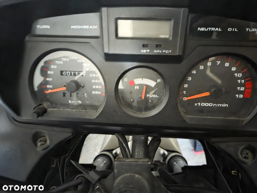 Suzuki GSX - 5