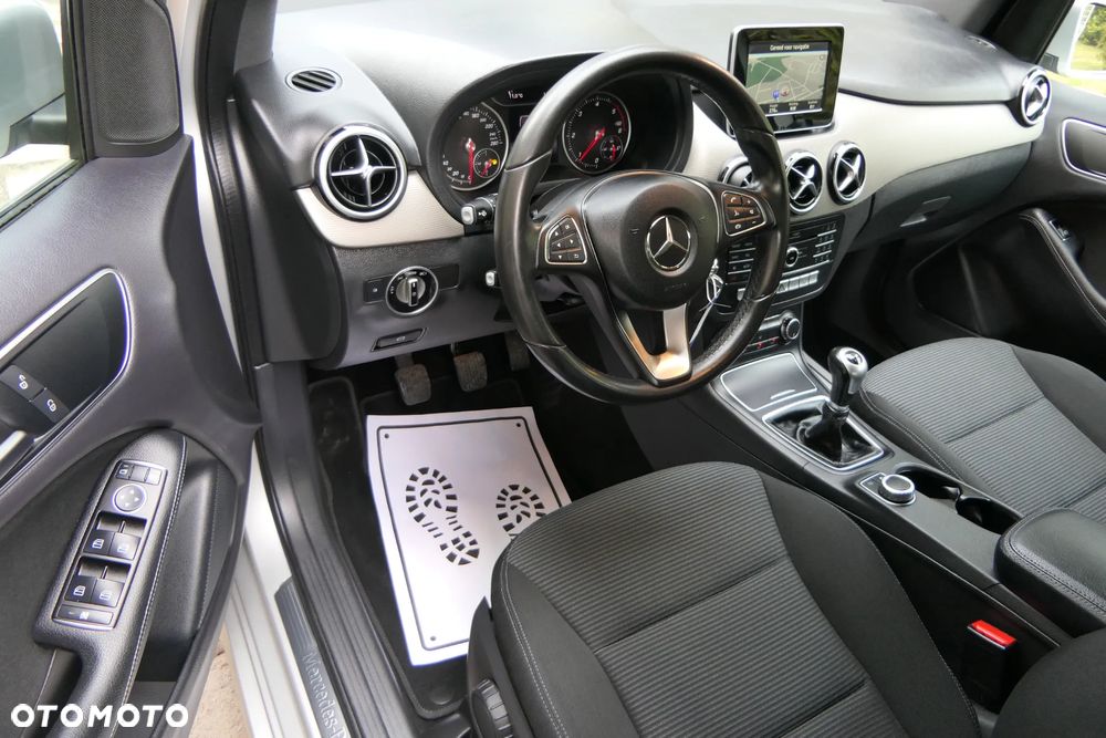 Mercedes-Benz Klasa B 180 d BlueEFFICIENCY Edition - 21