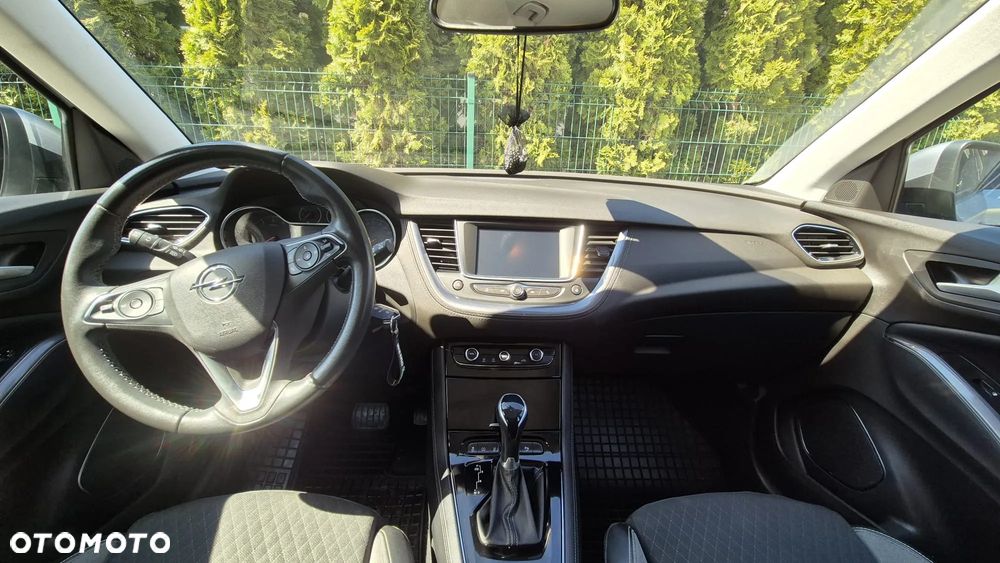 Opel Grandland X 1.6 T Elegance S&S - 12