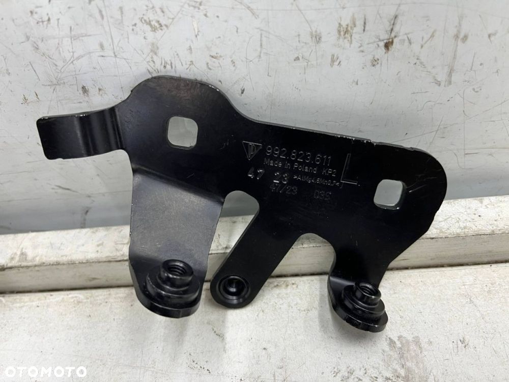 Zawias maski Porsche 911 VIII Porsche 992 Carrera 19r.- NOWY oryginalny lewy wspornik zawiasu maski - 2
