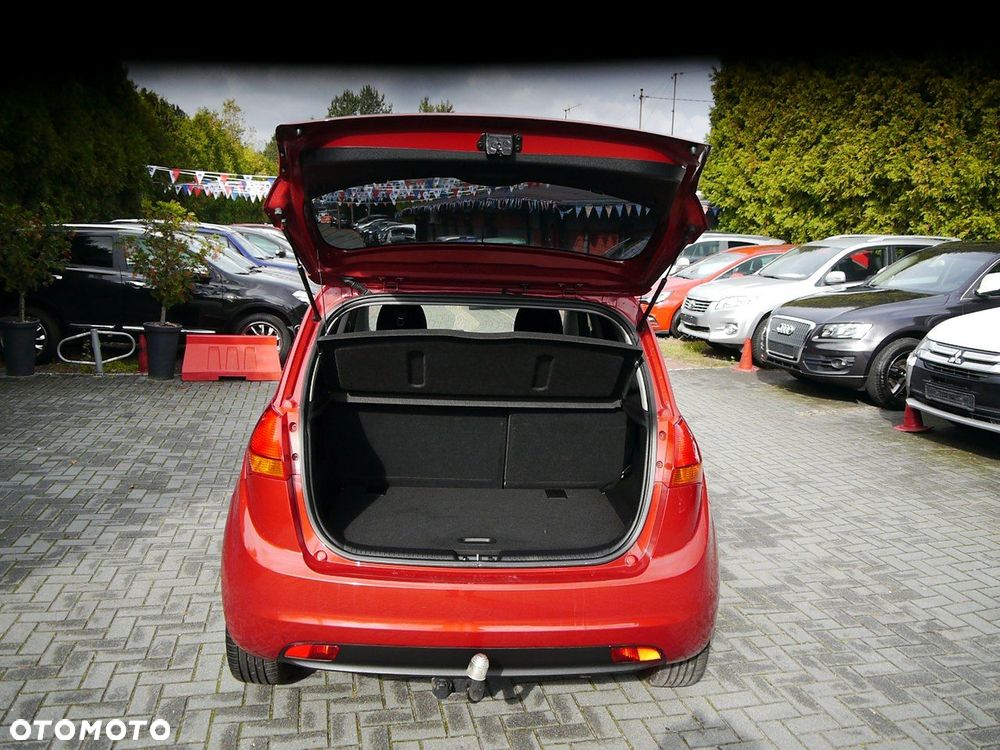 Kia Venga 1.4 CRDi 90 Dream-Team Edition - 13