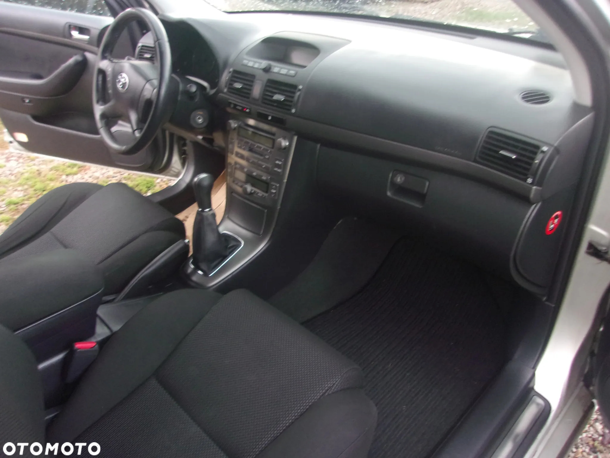 Toyota Avensis 1.8 VVT-i Combi Travel - 6