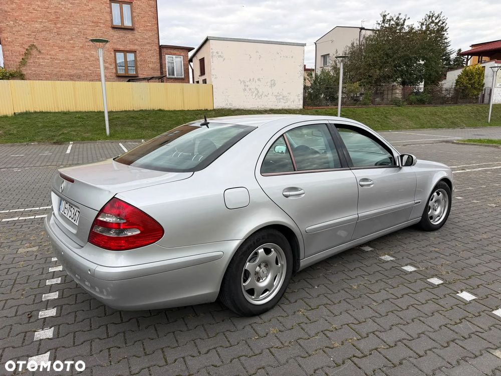 Mercedes-Benz Klasa E - 7