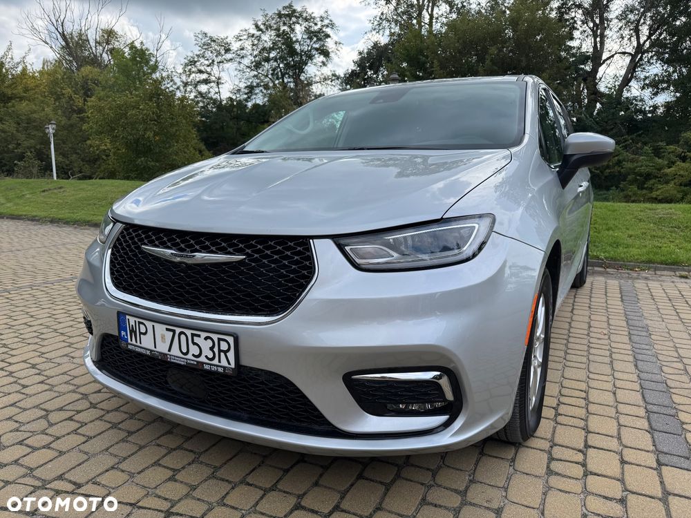 Chrysler Pacifica - 6