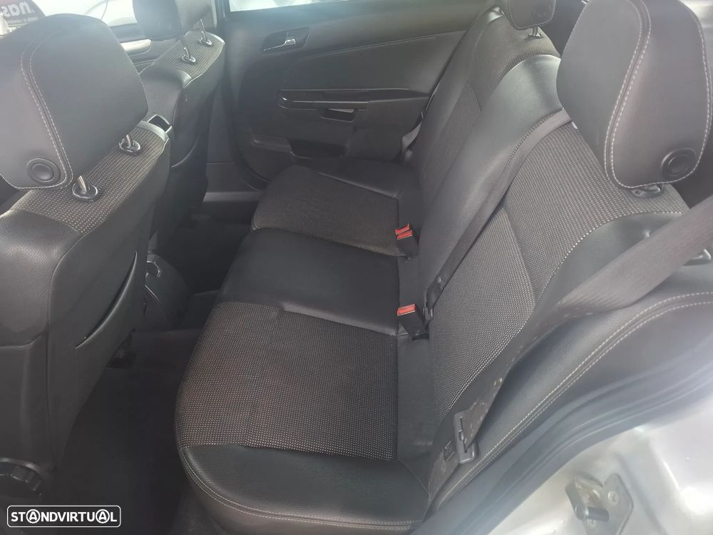 Opel Astra Caravan 1.7 CDTi Cosmo Plus ecoFlex - 12