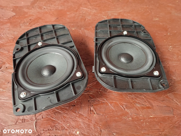 BMW F10 / F10N / F11 / F11N / F39 / F45 / F46 / F48 ORYGINALNE GŁOŚNIKI ŚREDNIOTONOWE STEREO LEWY / PRAWY O NR. 9 169 691 / 8 715 683 OEM W BDB STANIE