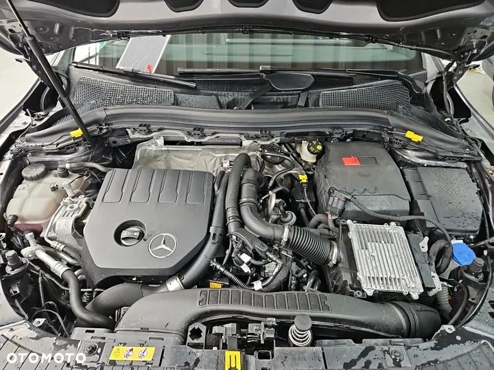 Mercedes-Benz GLA 200 4-Matic AMG Line - 9