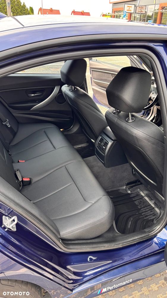 BMW Seria 3 - 24