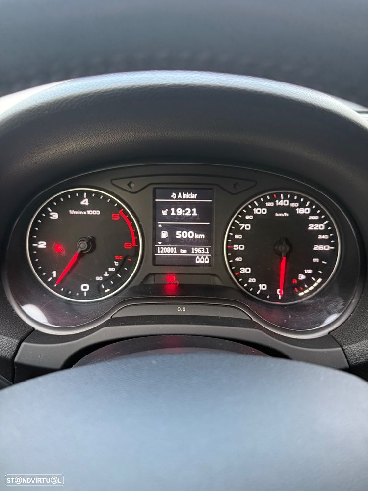 Audi A3 Sportback 1.6 TDI Attraction - 5