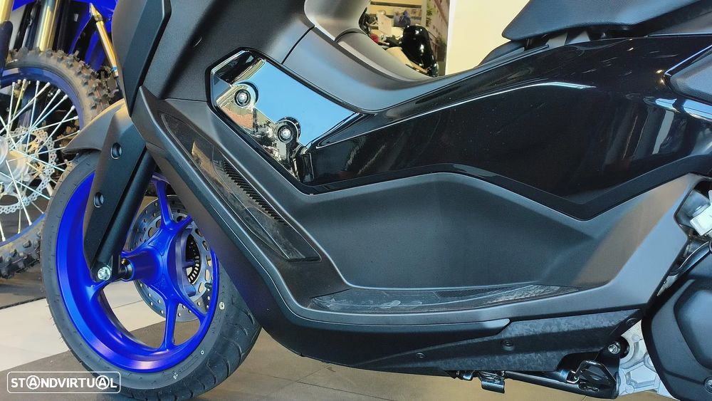 Yamaha NMAX 125 - 9