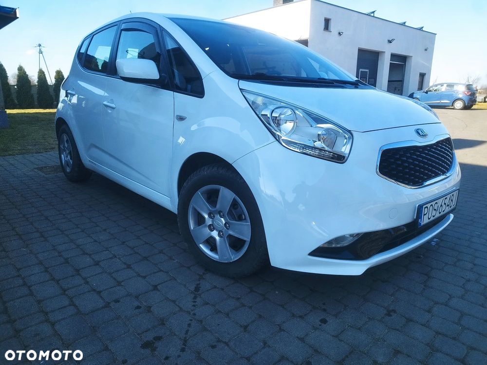 Kia Venga - 8