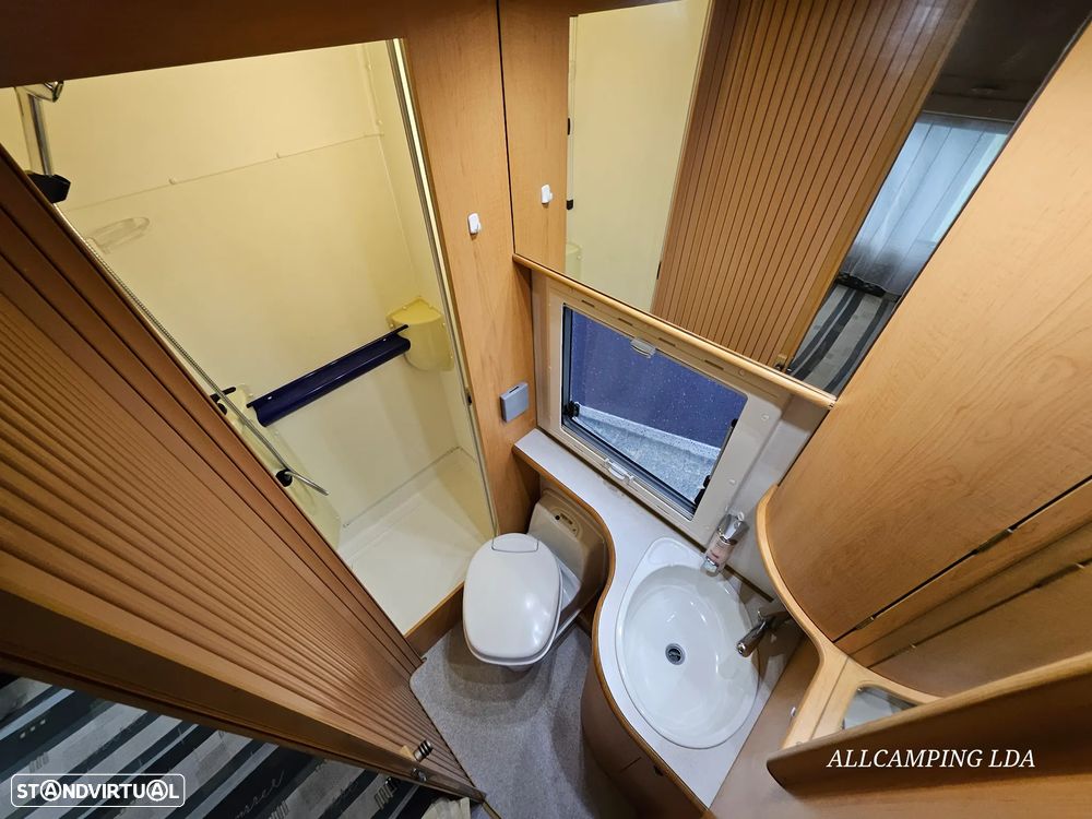 Hymer B Classic 655 CAMA FRANCESA + BASCULANTE - 38