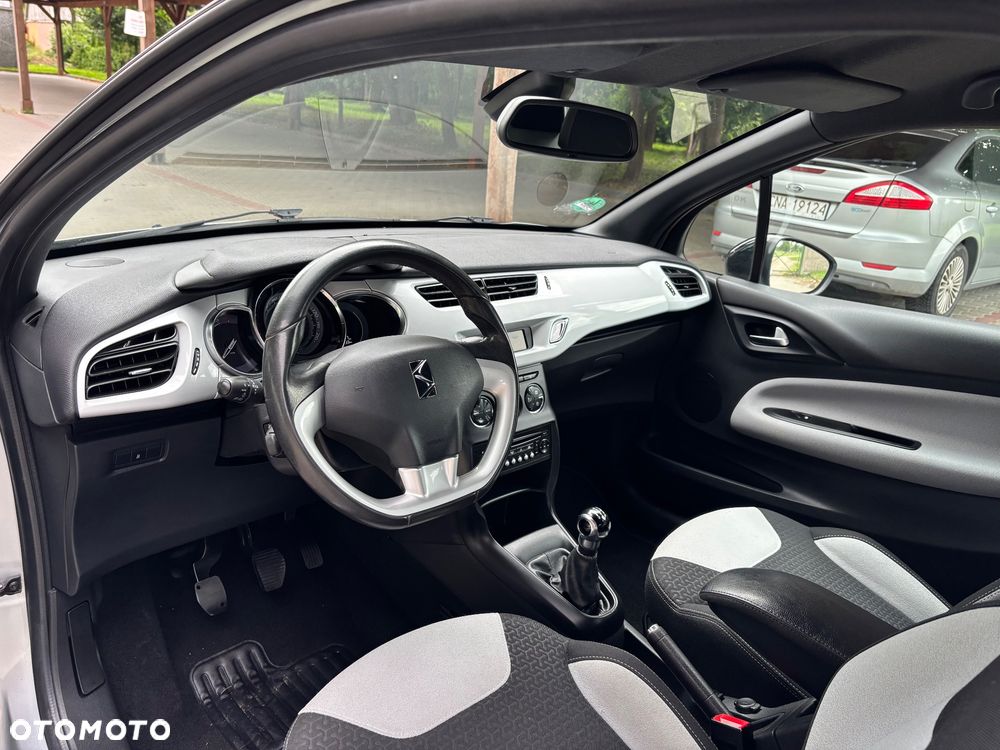 Citroën DS3 Pure Tech VTi 82 Chic - 17