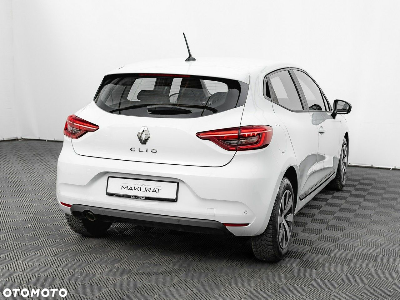 Renault Clio 1.0 TCe Equilibre - 6