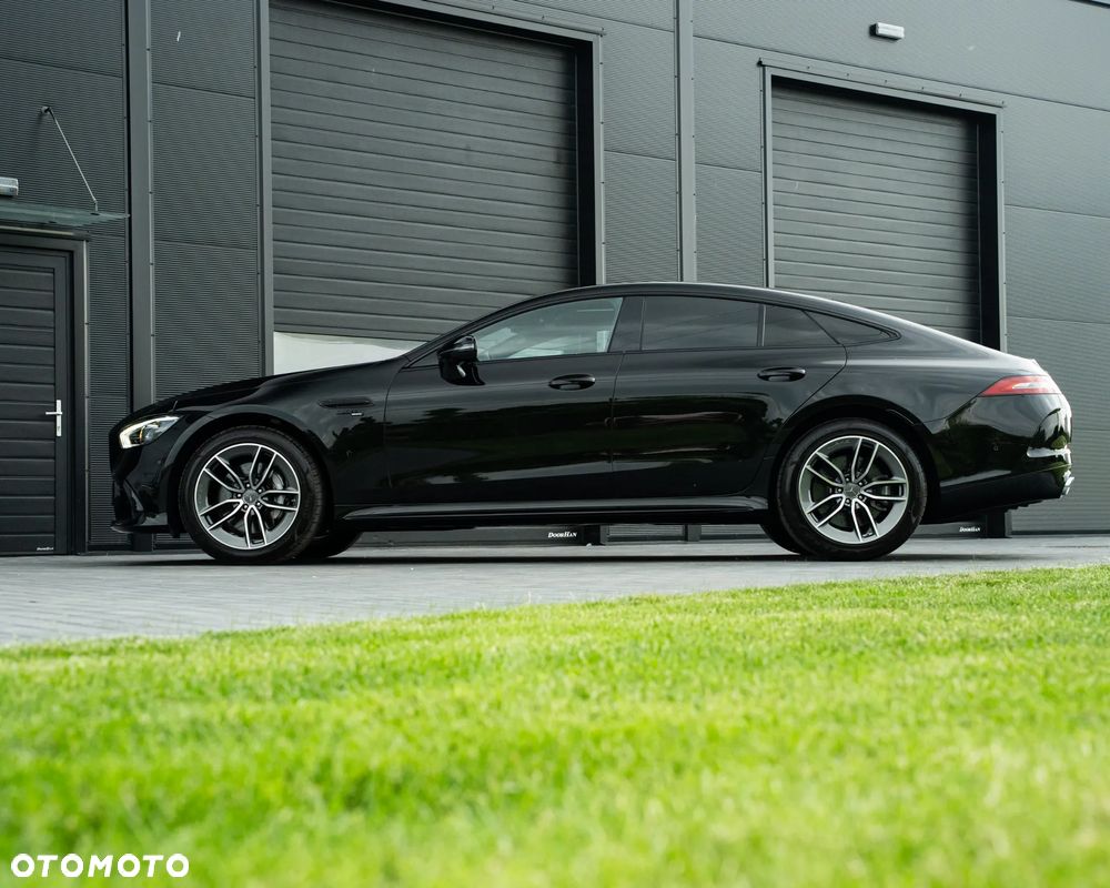Mercedes-Benz AMG GT 43 4-Matic+ - 11