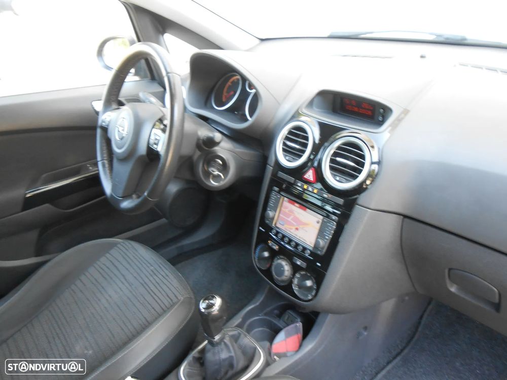 Opel Corsa 1.3 CDTI Enjoy 88g - 26