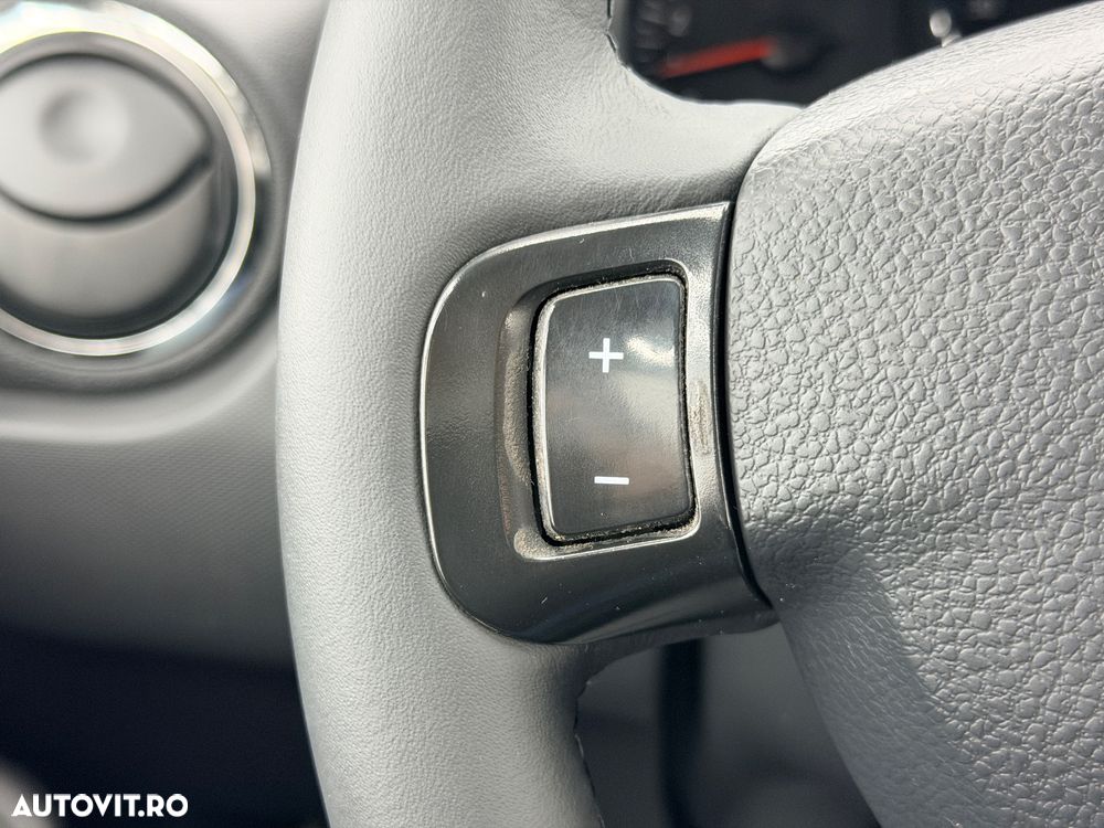 Dacia Duster 1.2 TCe 4x2 Laureate - 25