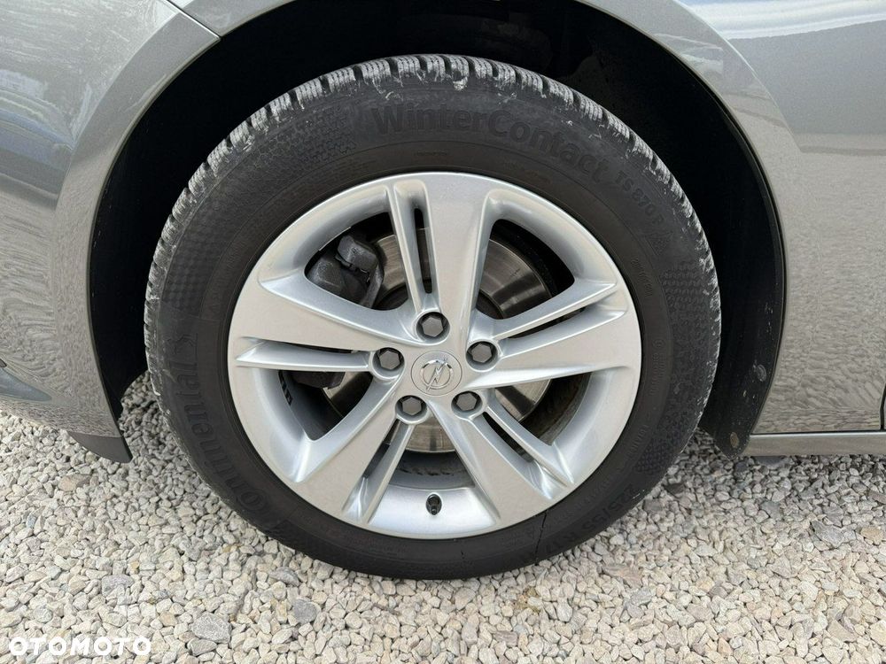 Opel Insignia - 27