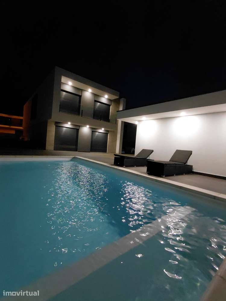 T3+1 -PISCINA - Construir 2024 - Grande imagem: 2/53