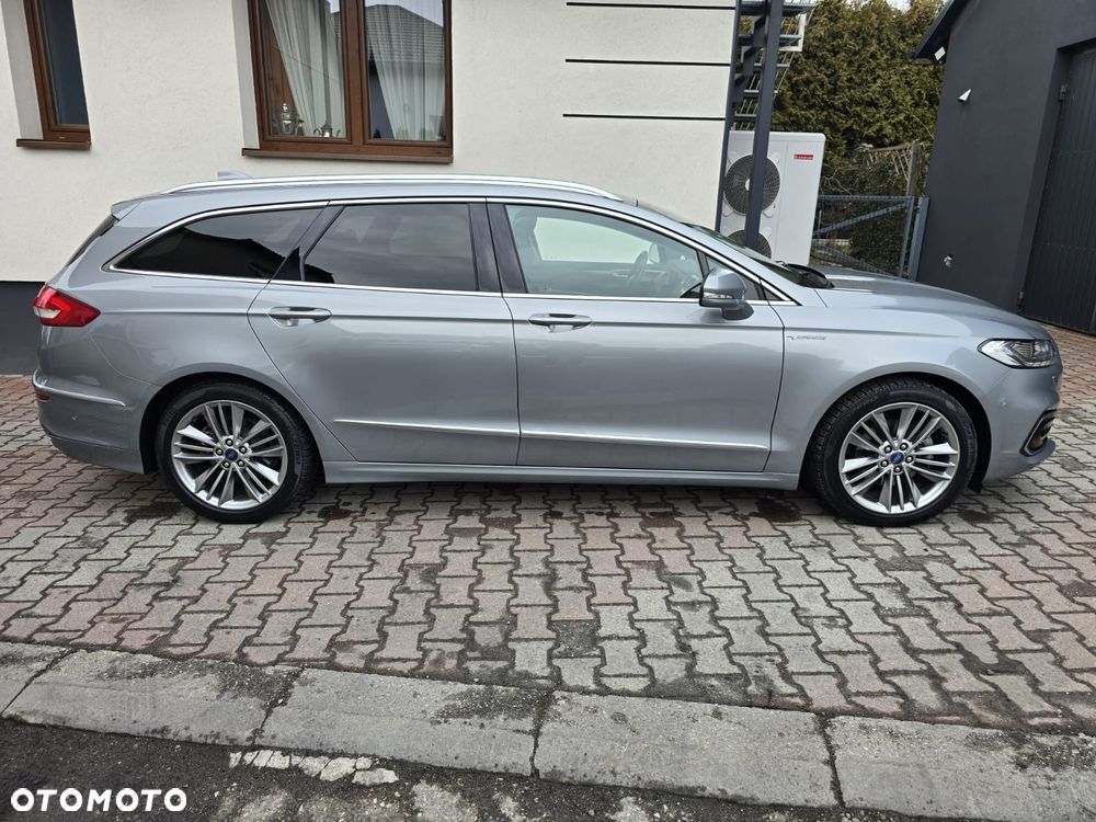 Ford Mondeo - 1
