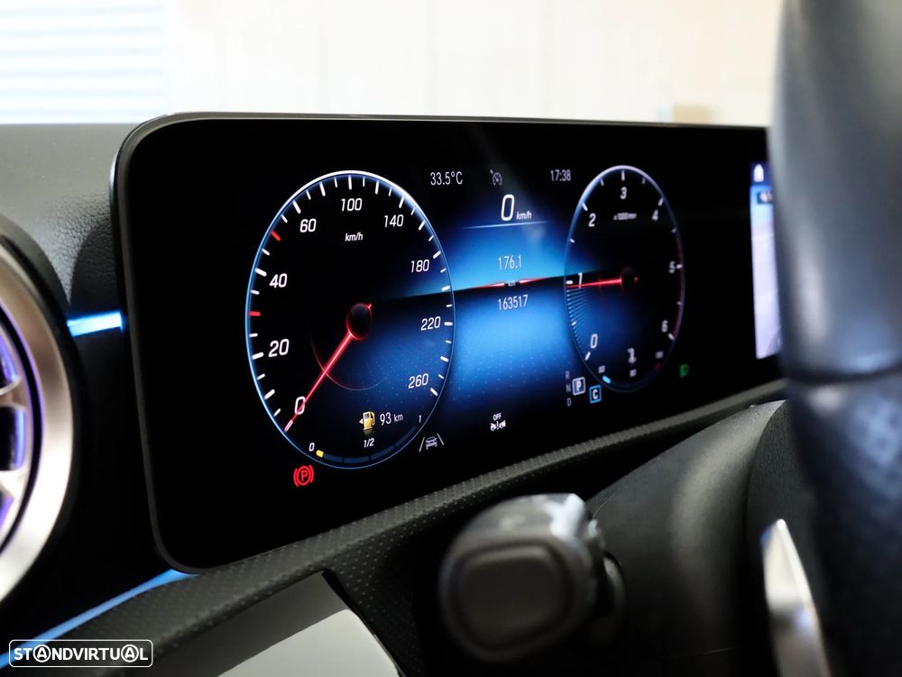 Mercedes-Benz A 180 d 7G-DCT AMG Line - 29