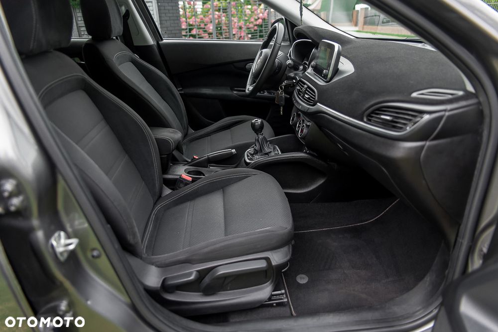 Fiat Tipo 1.4 T-Jet Lounge - 25