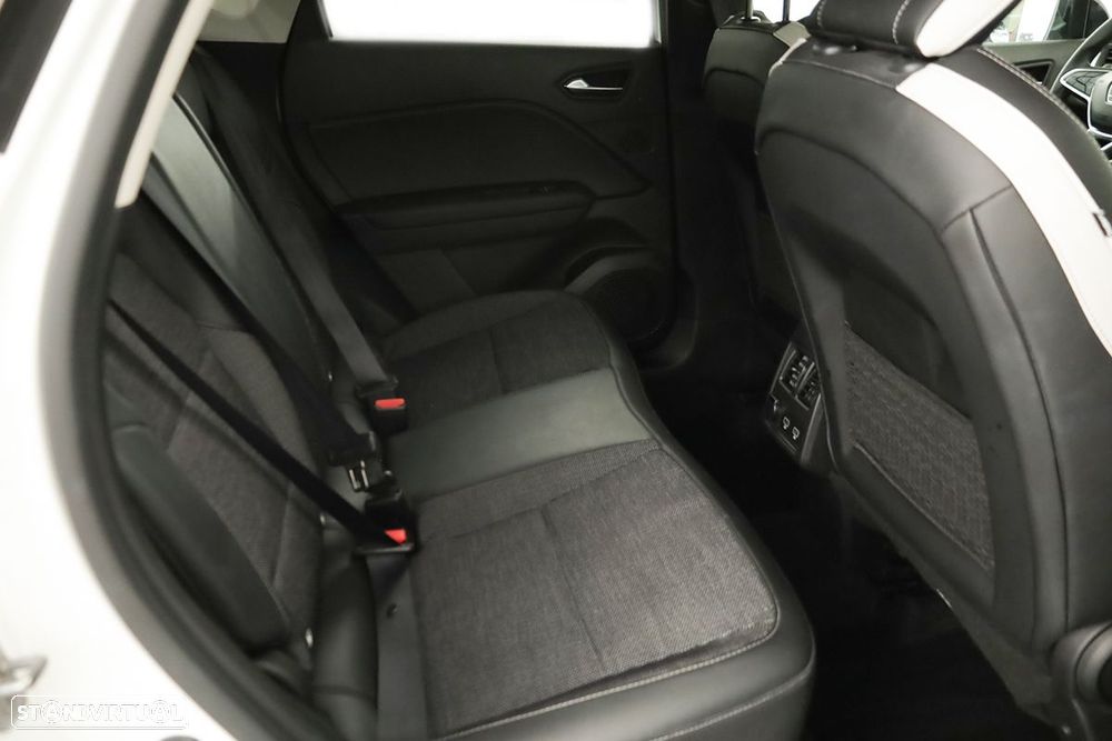 Renault Captur 1.0 TCe Techno Bi-Fuel - 24