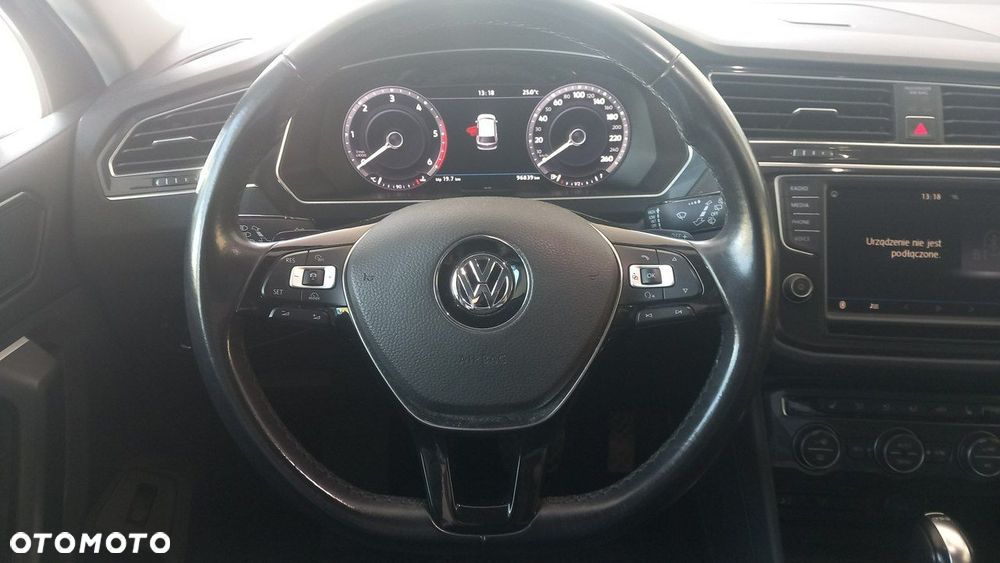 Volkswagen Tiguan - 9