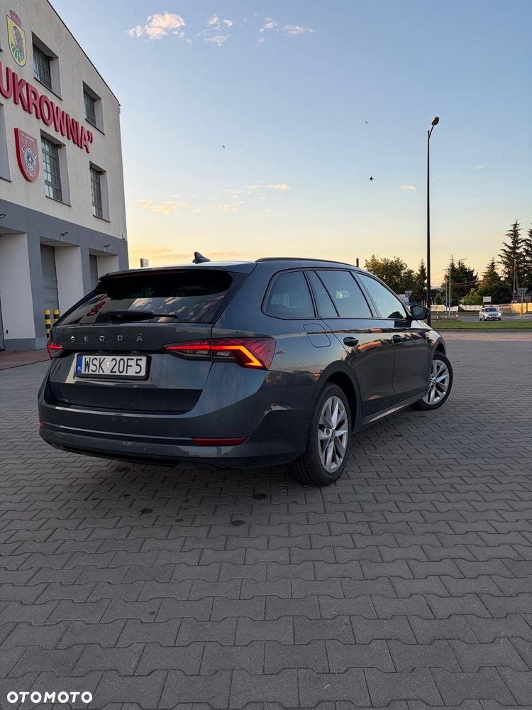 Skoda Octavia 2.0 TDI Ambition DSG - 9