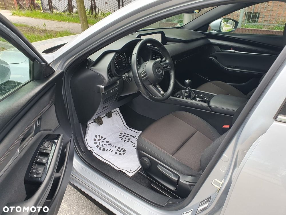 Mazda 3 SKYACTIV-G 2.0 M-Hybrid - 18
