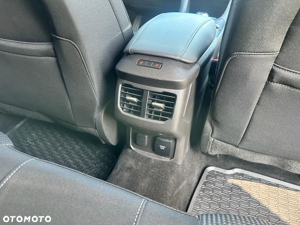 Ford Mondeo 2.0 EcoBlue Titanium - 11